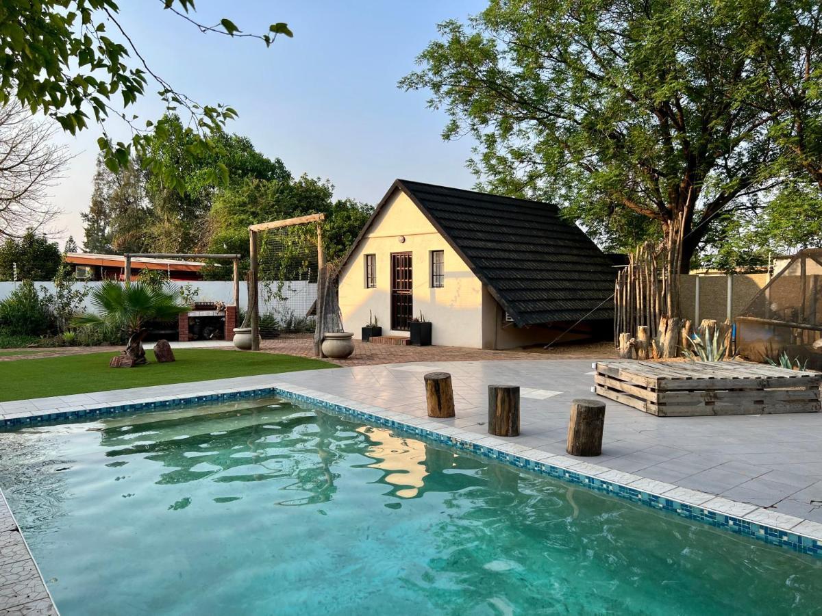 Cosy City Cottage Gaborone Luaran gambar